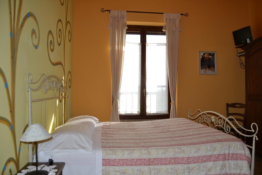 Agriturismo La Mussia Castelnuovo  المظهر الخارجي الصورة